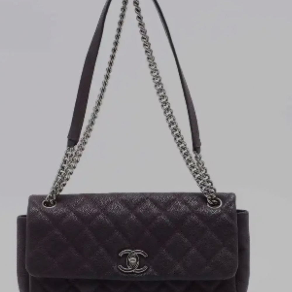 CHANEL Black Quilted Shoulder Bag